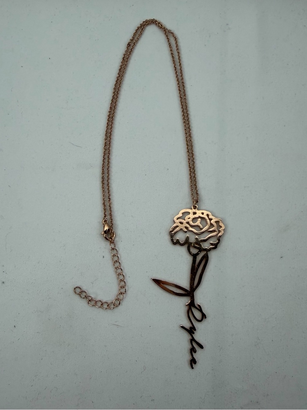 Rose Outline Pendant Necklace in Rose Gold - Women Jewelry